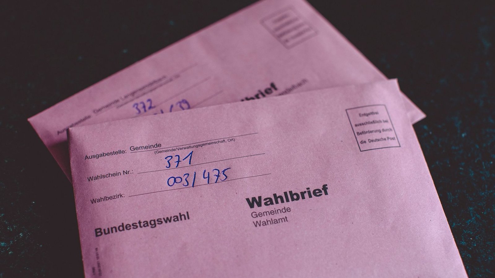 Personalausweis beantragen 2026 — Kosten, Unterlagen, Dauer und Online-Antrag